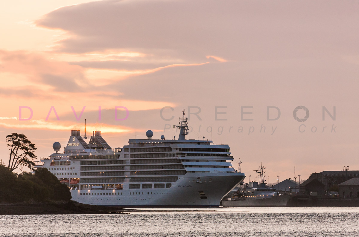 Cruise liner Silver Muse and LE Niamh